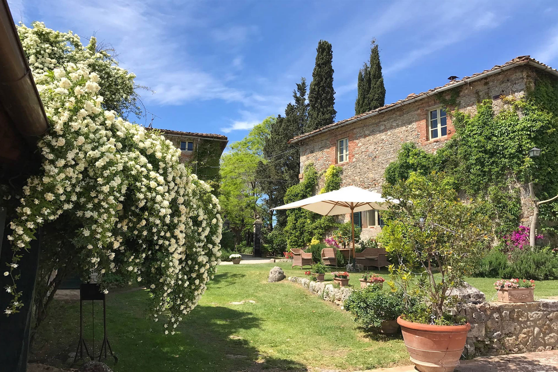 Stomennano Farm Houses | Luxury Hospitality in Siena